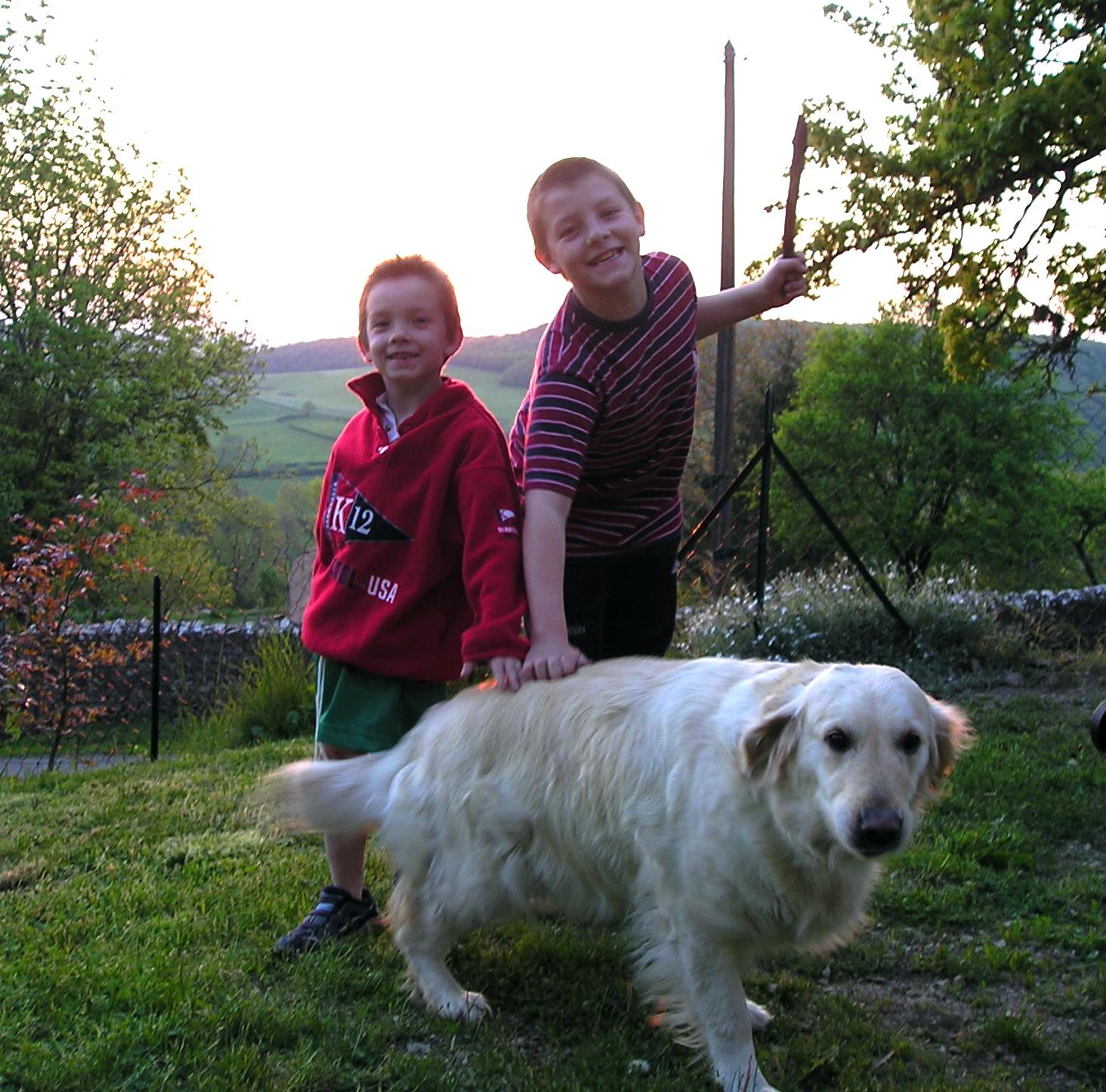 Alister et son frère