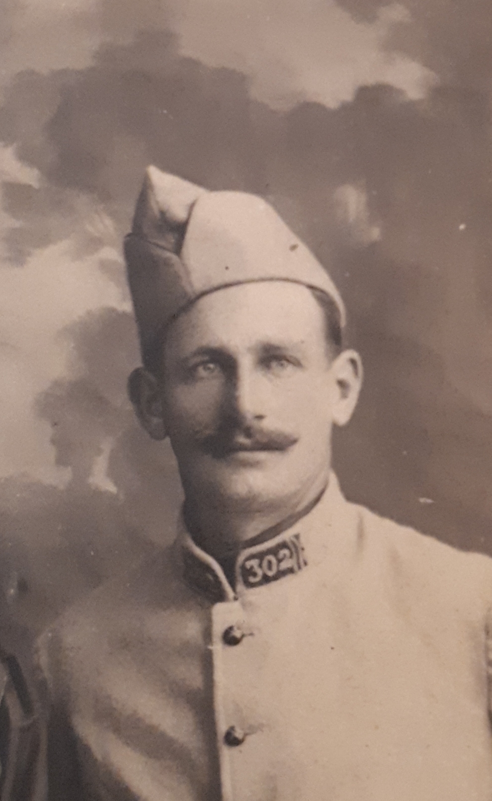 Henri Bréant, le grand-père de Francis, durant la Grande Guerre. Photo colorisée et améliorée par MyHeritage.