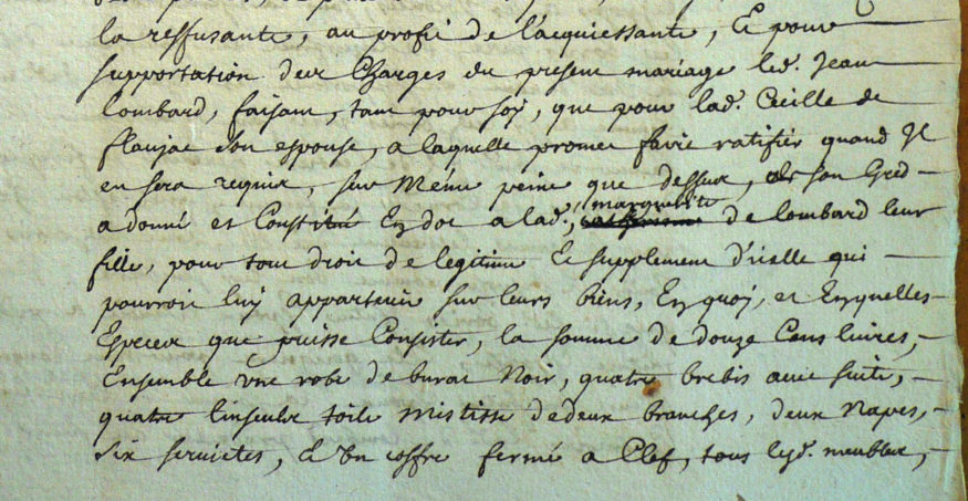 Extrait d’un contrat de mariage de 1714 à Saillac (46), traitant de la dot et du trousseau de la mariée. AD 46 – 3 E 174 24 – fo 8.