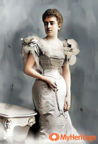 Louise Eugenie Bonaparte, comtesse von Moltke-Huitfeld. Photo sublimée et colorisée par MyHeritage.