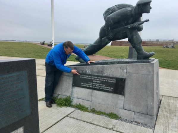 Le monument de Vlissingen en mémoire des morts du 4e commando et des habitants de Vlissingen