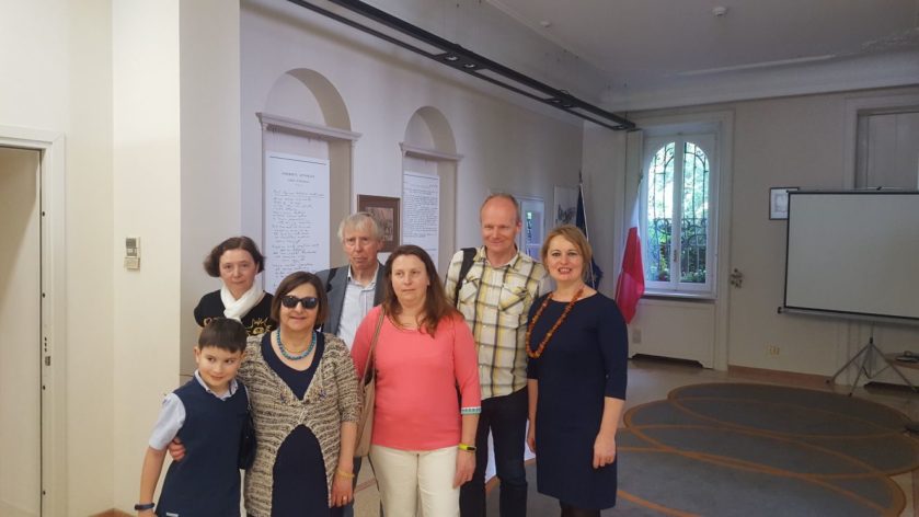La première rencontre au consulat polonais à Milan