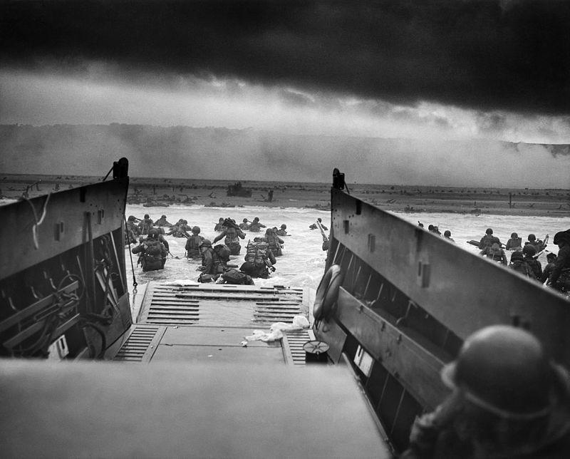Photo Robert F. Sargent (NARA)