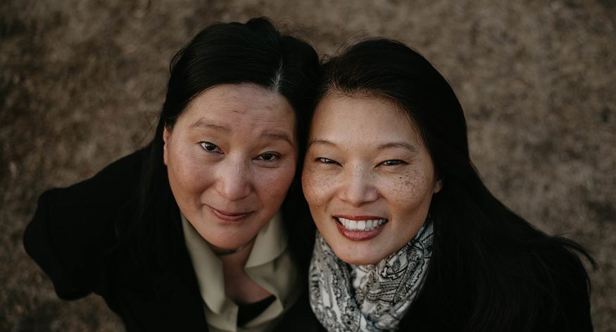 Des sœurs coréennes trouvent ‘The Missing Piece’ dans le nouveau documentaire de MyHeritage